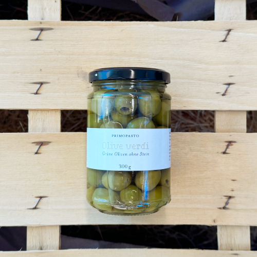 Grüne Oliven ohne Stein